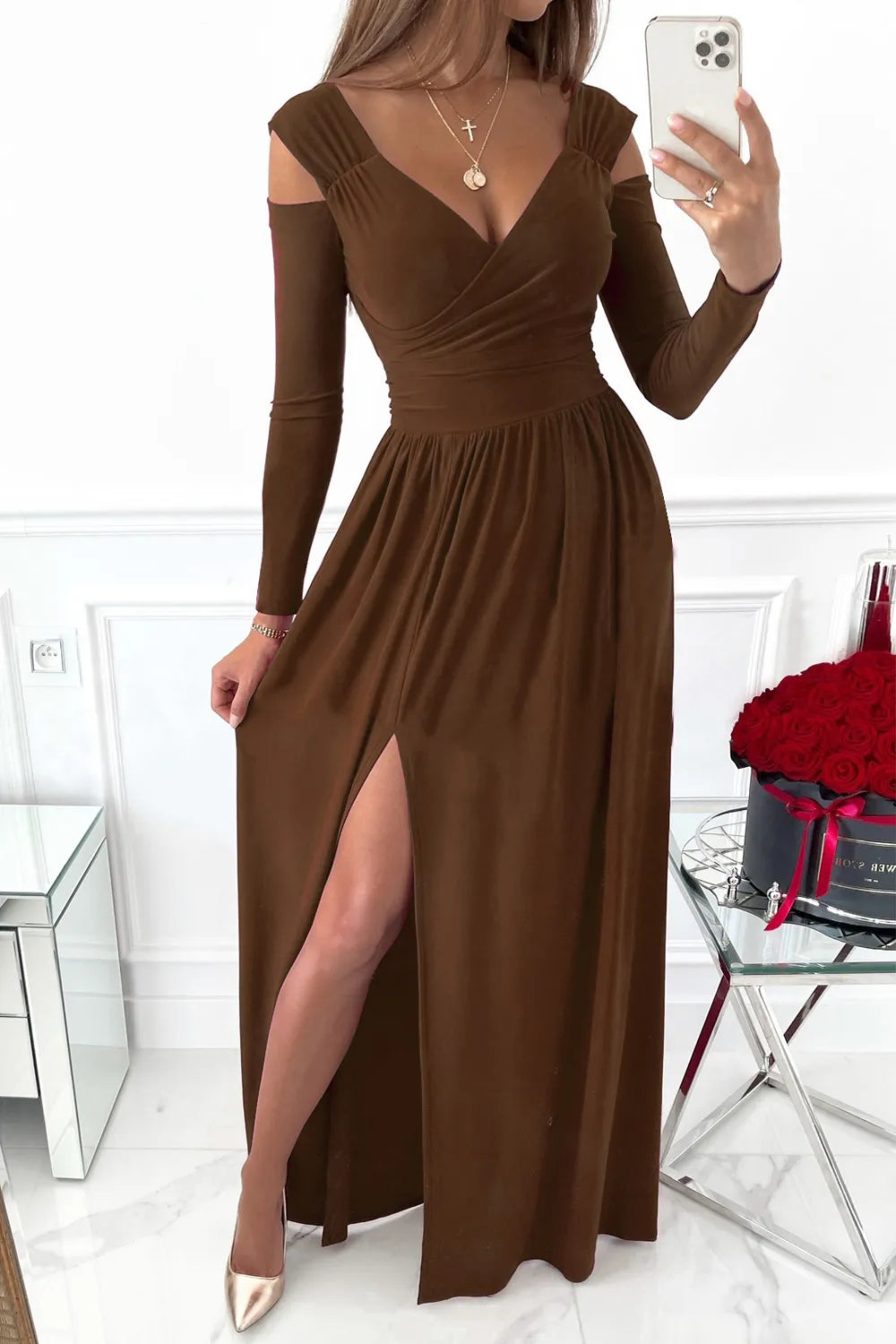 Priviett - off shoulder dress