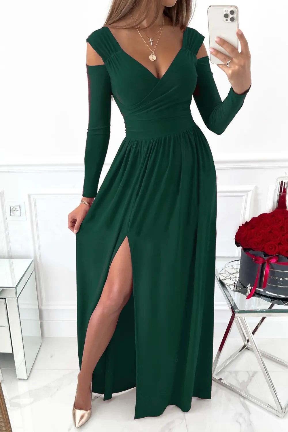 Priviett - off shoulder dress